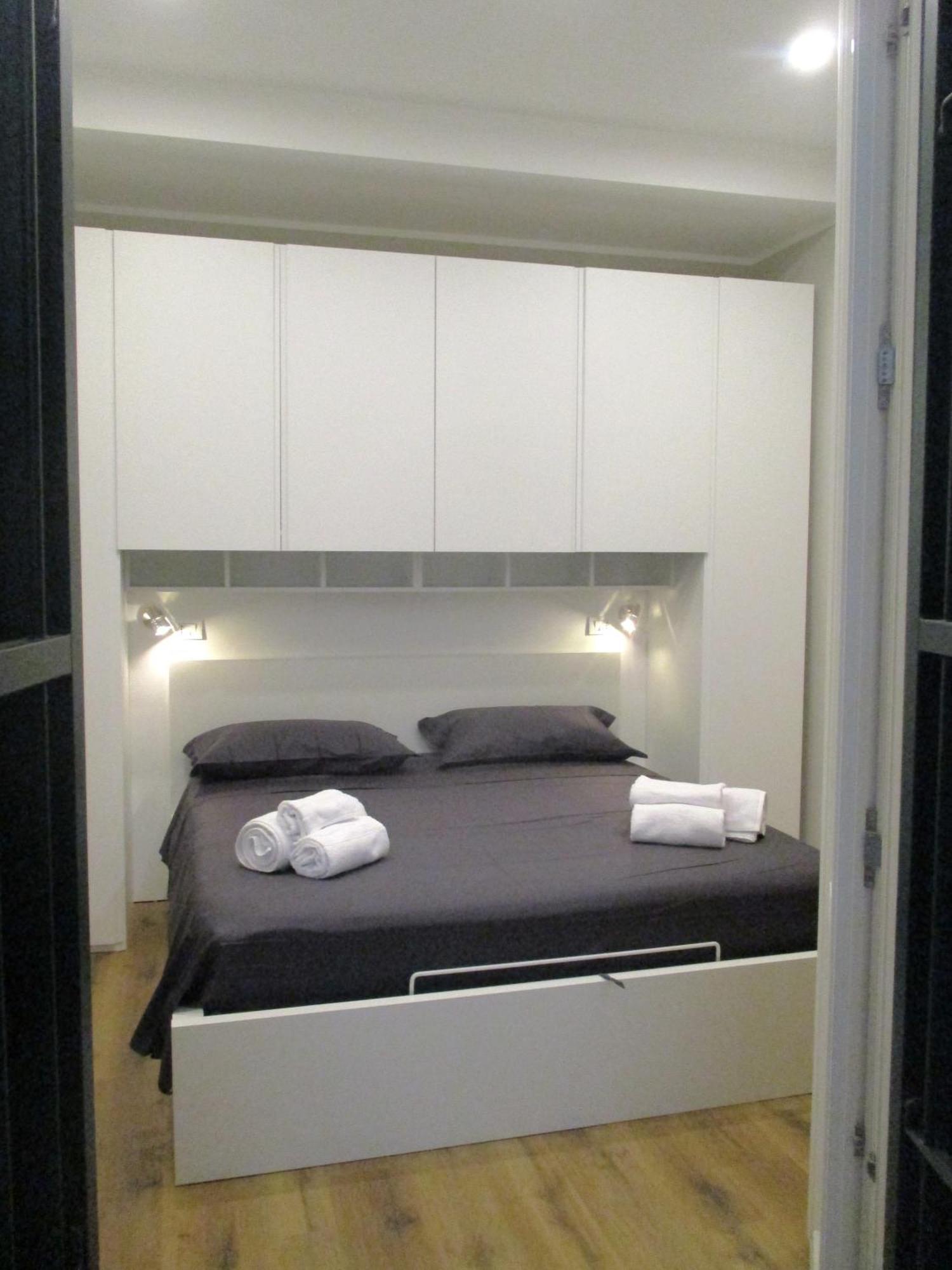 Apartment Thelozzashome Genua